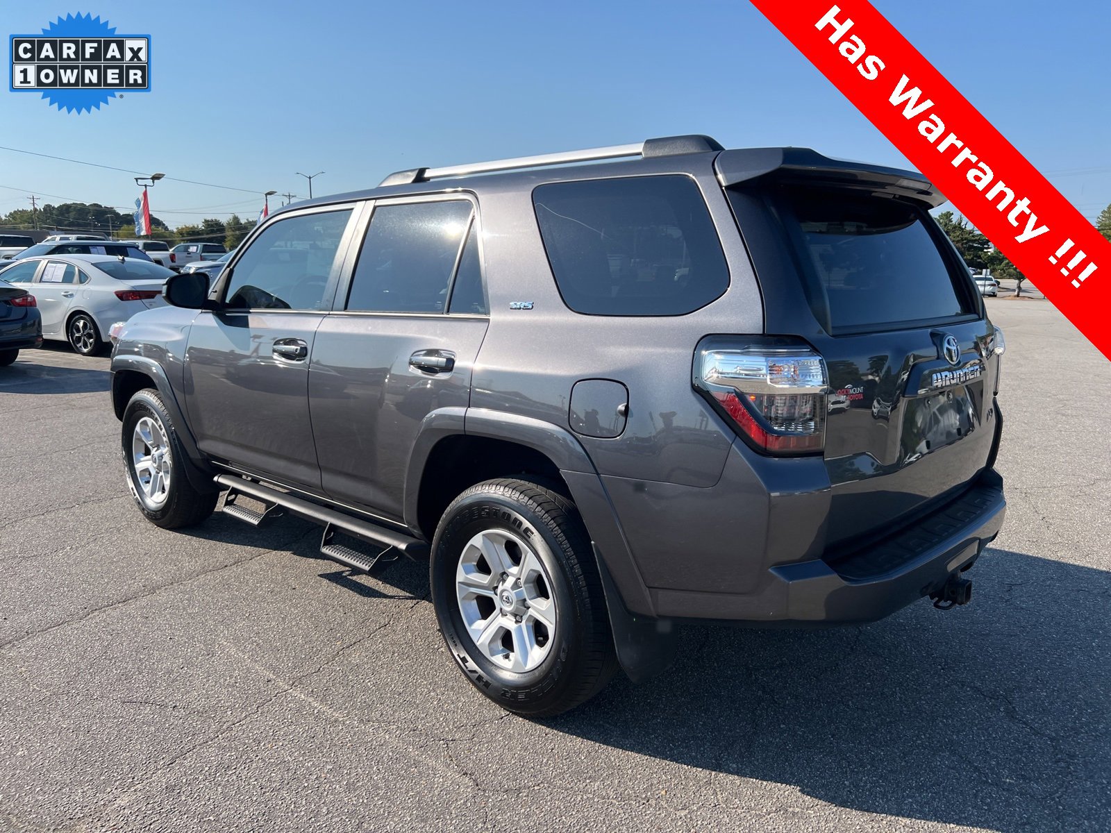 2023 Toyota 4Runner SR5 photo 2