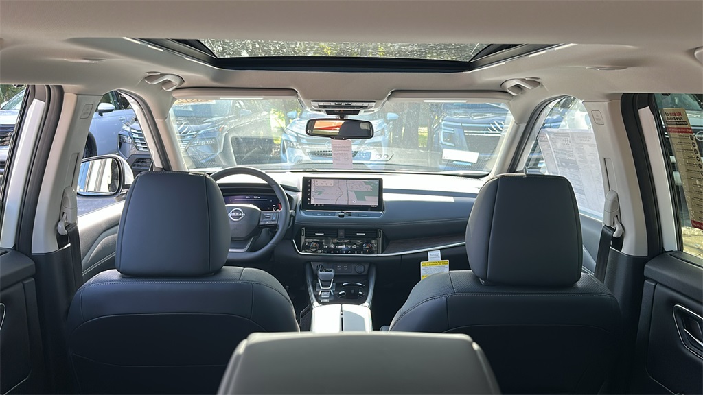 2025 Nissan Rogue Platinum photo 31