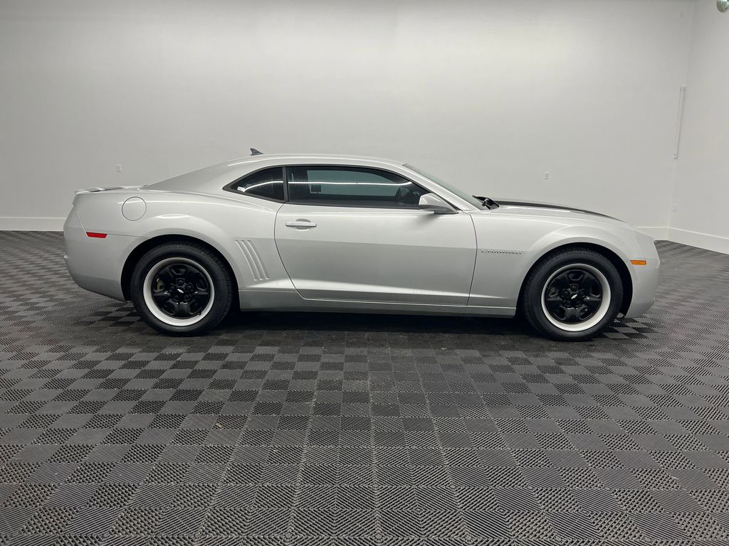 2013 Chevrolet Camaro 1LS photo 7