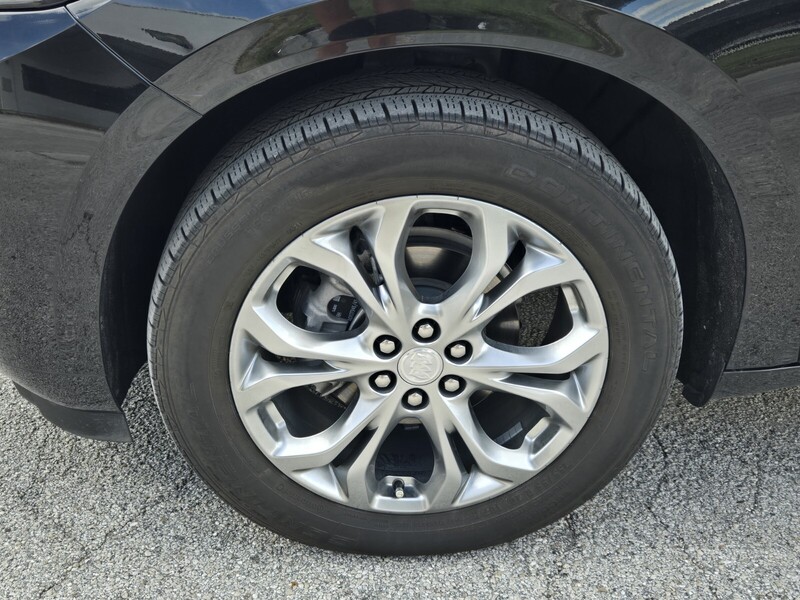 2021 Buick Enclave Avenir photo 2