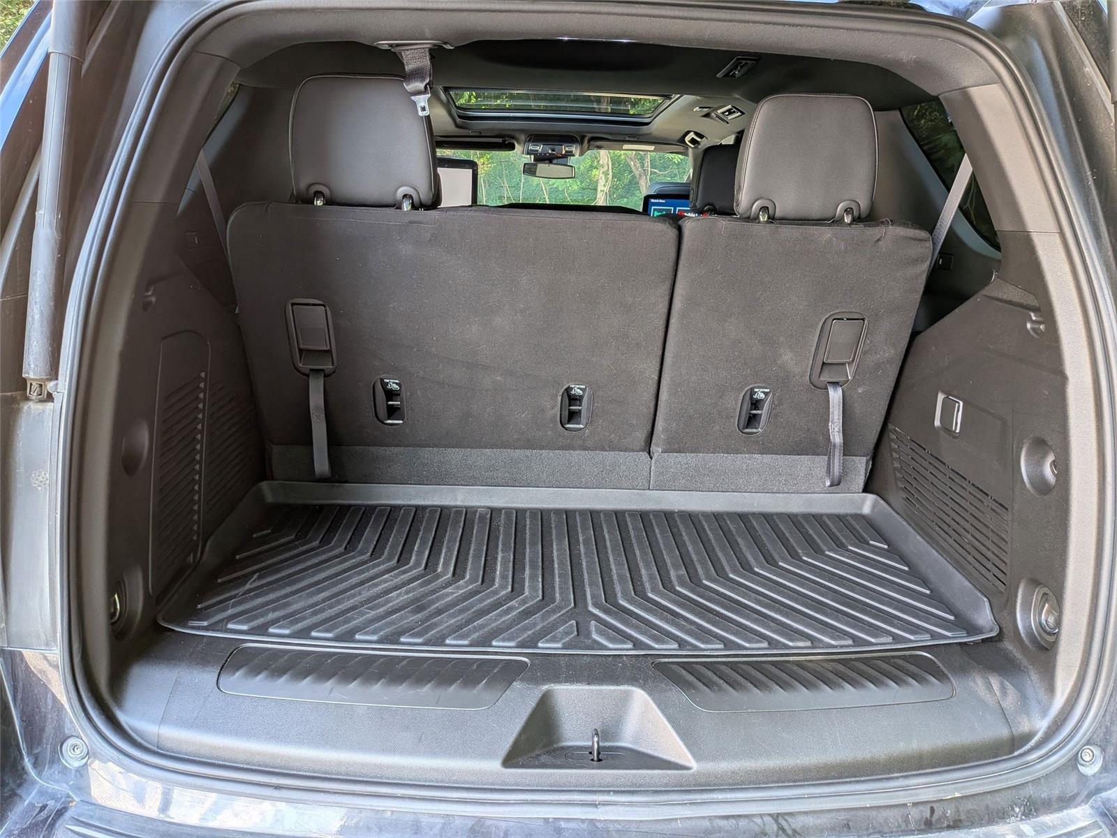 2023 Chevrolet Tahoe LT photo 25
