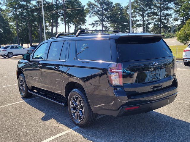 2023 Chevrolet Suburban Z71 photo 5