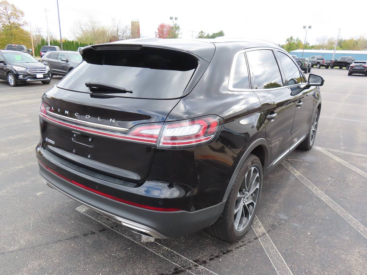 2022 Lincoln Nautilus Reserve photo 4