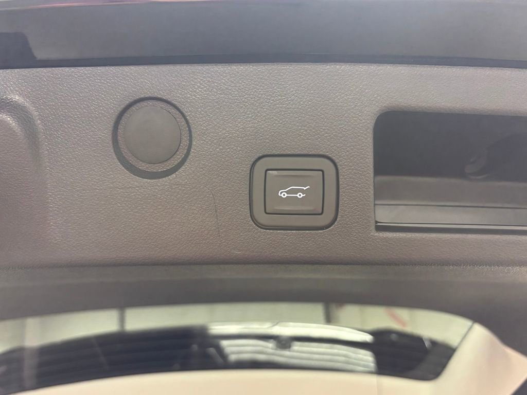 2026 Gmc Terrain Denali photo 9