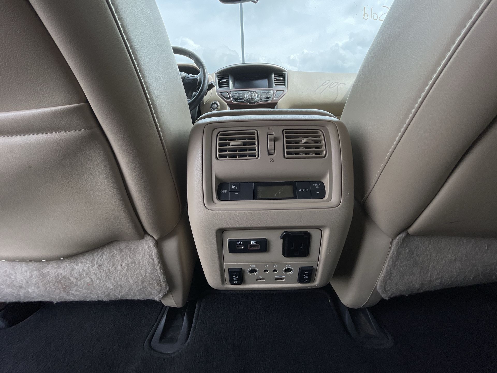 2019 Nissan Pathfinder Platinum photo 54