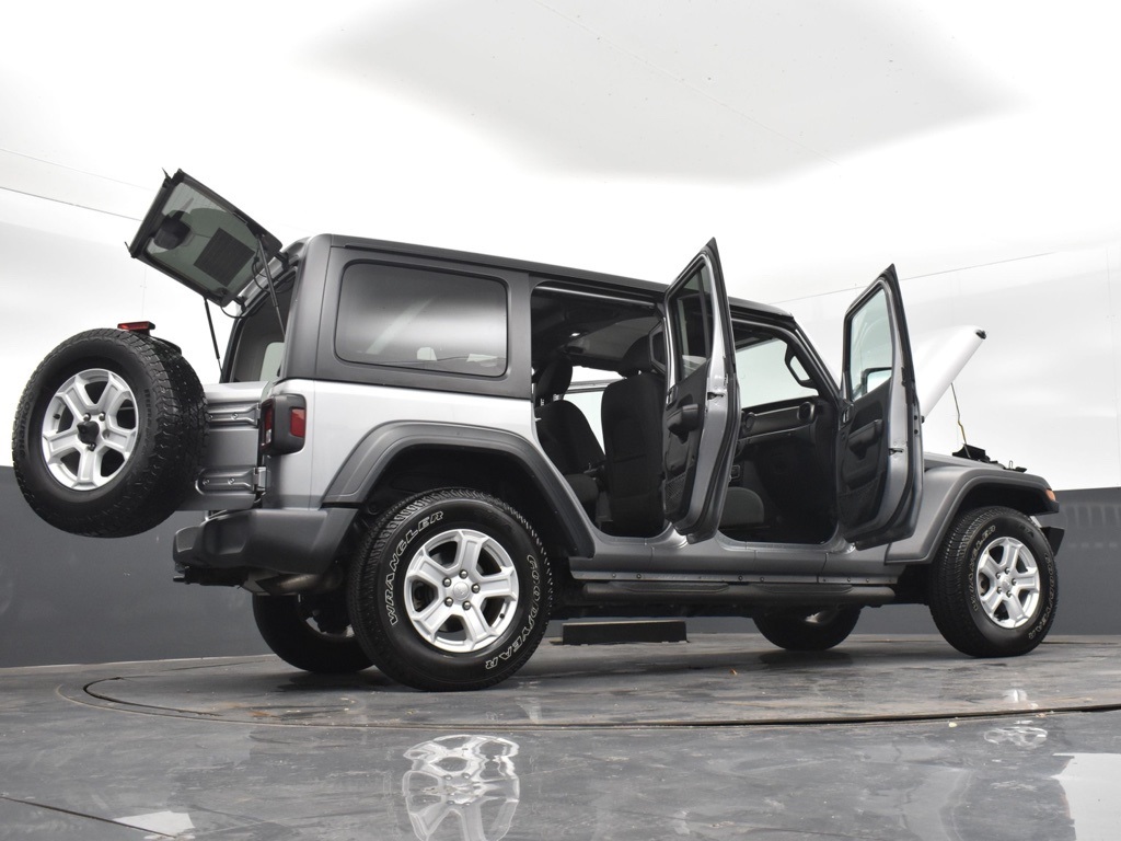 2018 Jeep Wrangler Unlimited Sport S photo 32