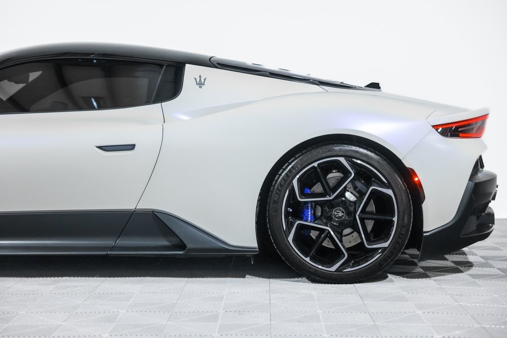2022 Maserati MC20 Base photo 15
