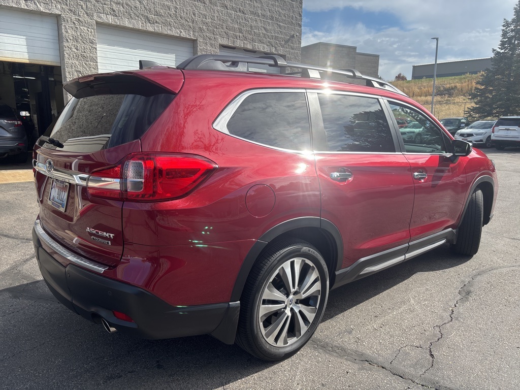 2022 Subaru Ascent Touring photo 2