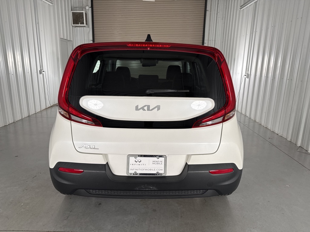 2022 Kia Soul LX photo 14