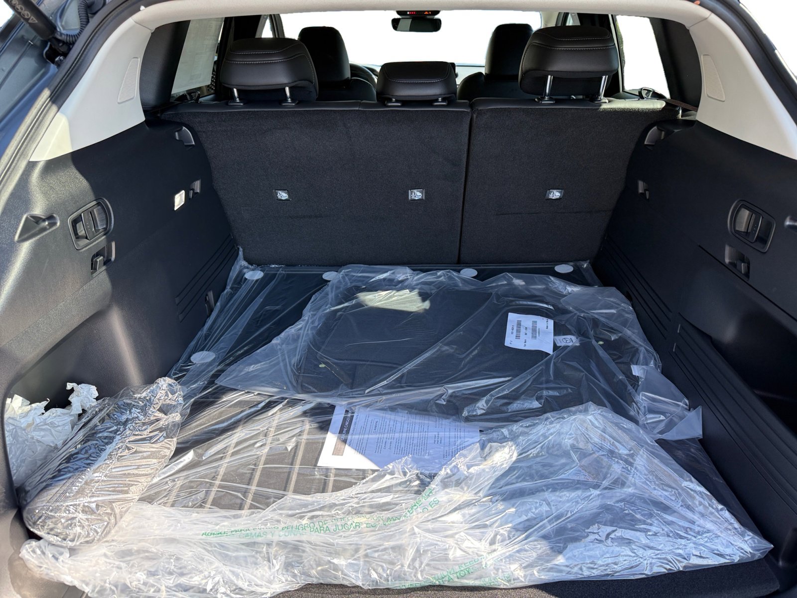 2025 Mazda CX-50 Premium photo 16
