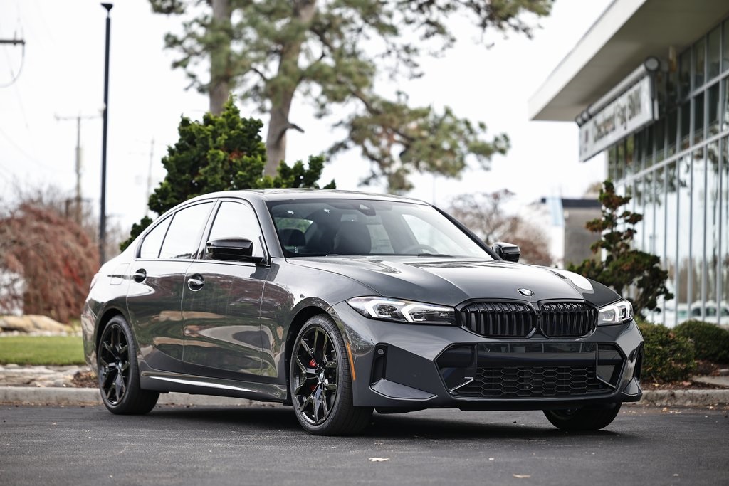 2026 BMW 3 Series 330i's photo