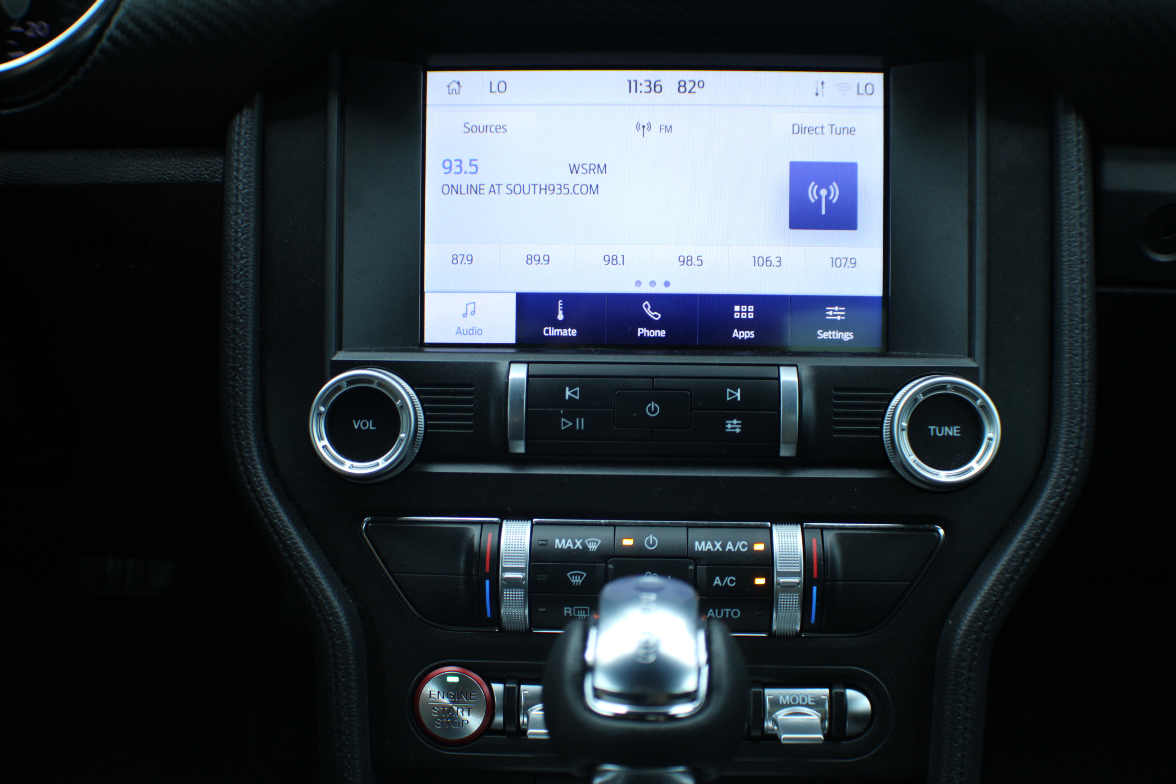 2023 Ford Mustang EcoBoost photo 7