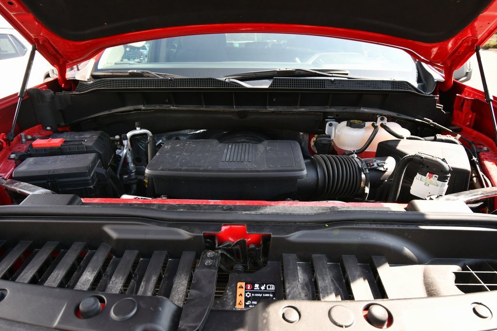 2025 Chevrolet Silverado 1500 LT photo 11