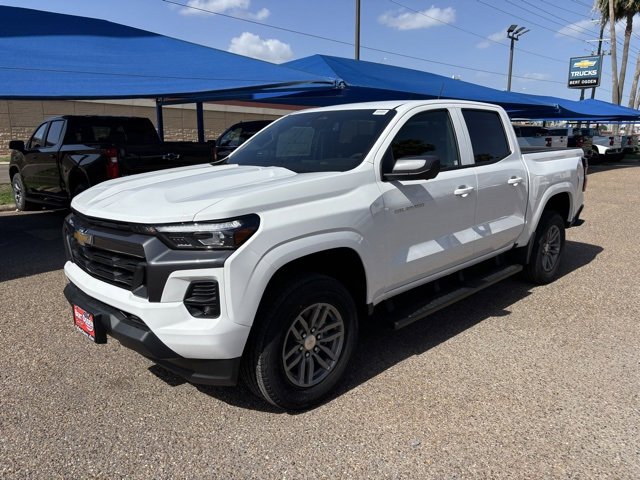 2025 Chevrolet Colorado Work Truck LT photo 3
