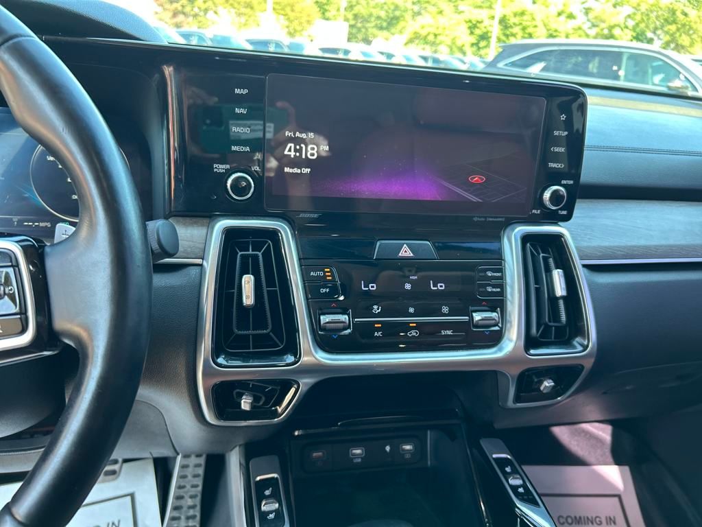 2022 Kia Sorento X-Line SX Prestige photo 15