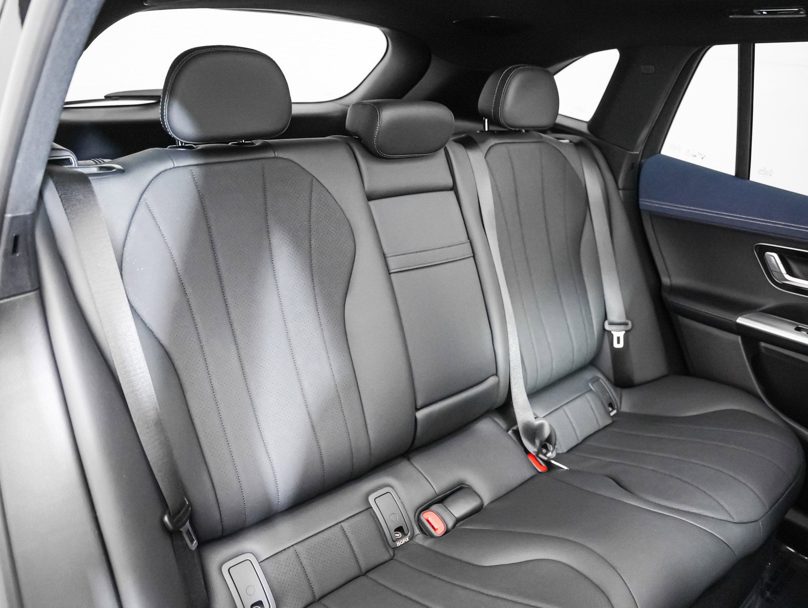 2025 Mercedes Benz EQE SUV 350 photo 5