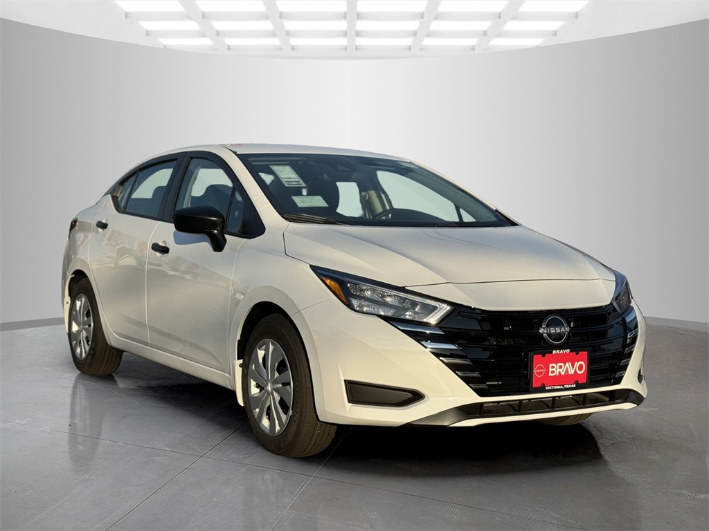 2025 Nissan Versa S photo 3