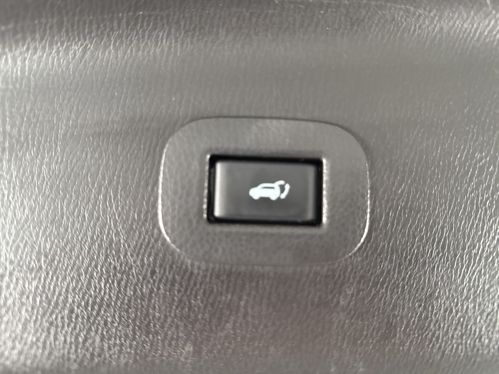2020 Infiniti QX80 Luxe photo 8