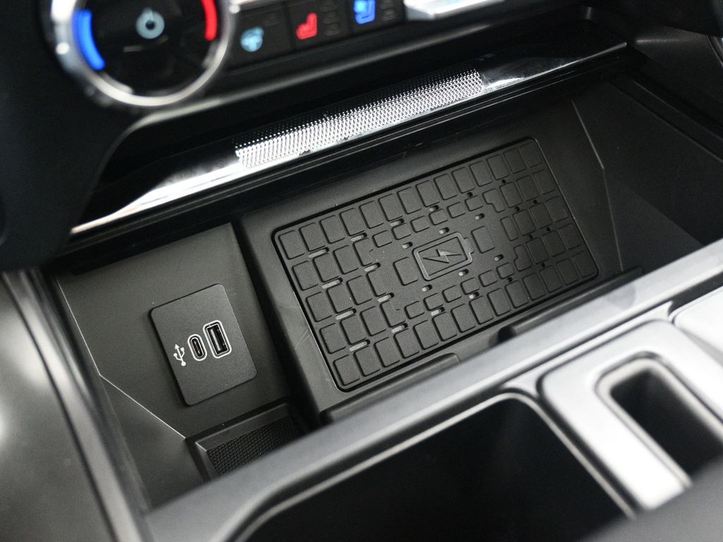 2025 Ford F-150 Lariat photo 20