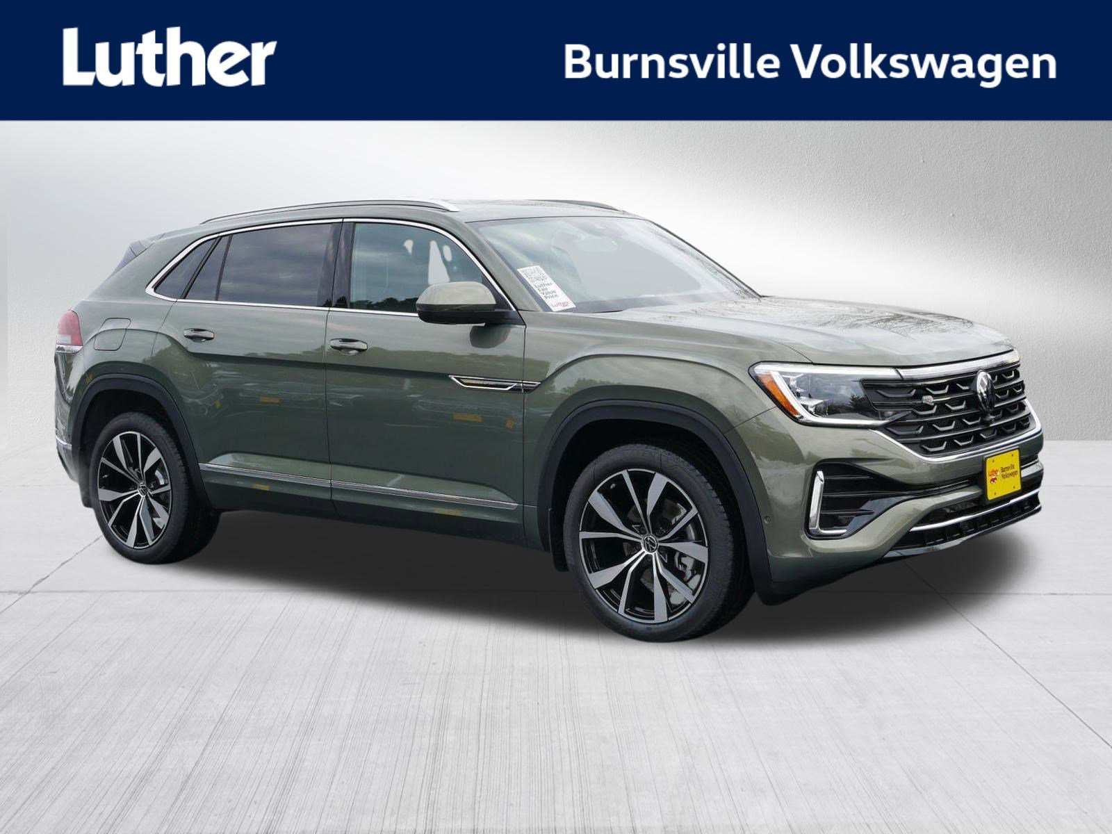 2026 Volkswagen Atlas Cross Sport SEL Premium R-LINE's photo