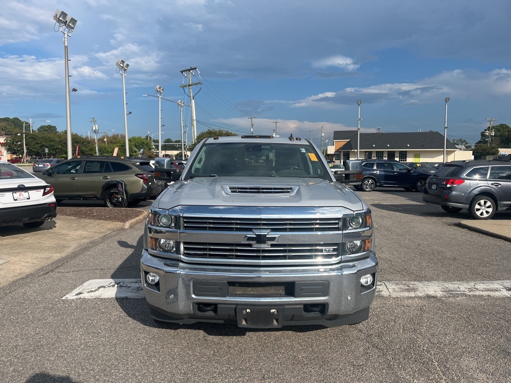 2019 Chevrolet Silverado 3500HD LTZ photo 7