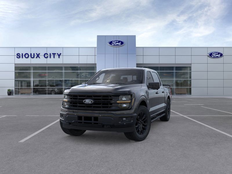 2025 Ford F-150 XLT photo 2