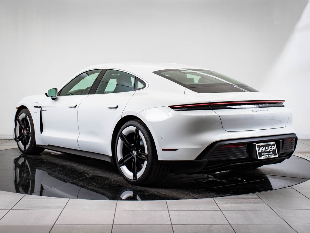 2025 Porsche Taycan 4S photo 3