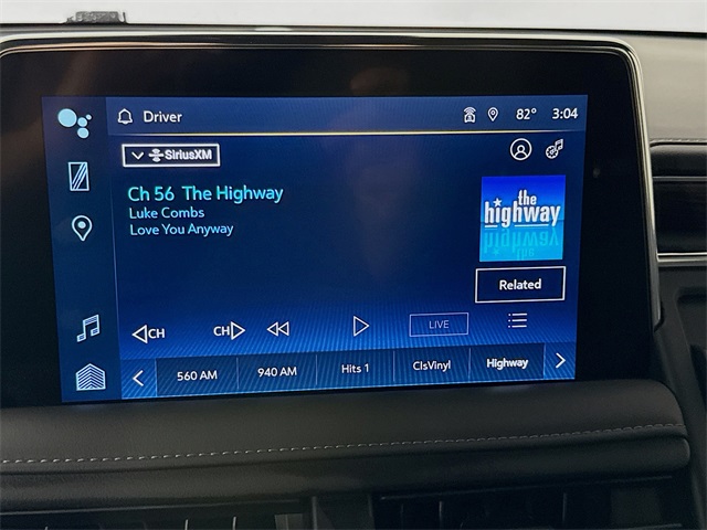 2023 Chevrolet Suburban LT photo 13