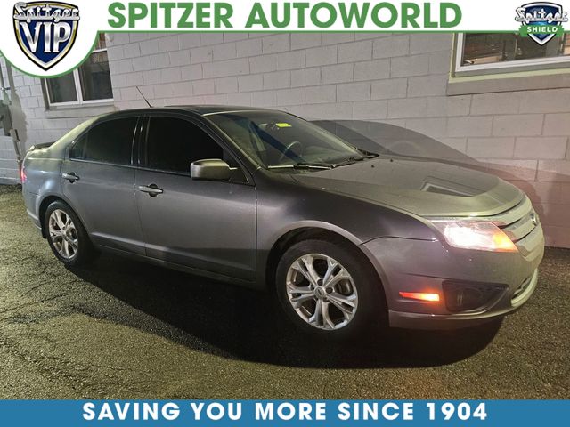 2012 Ford Fusion SE's photo