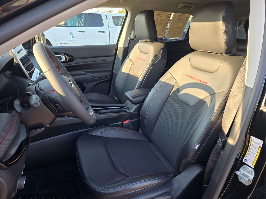2022 Jeep Compass Trailhawk photo 13