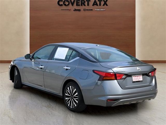 2024 Nissan Altima 2.5 SV photo 3