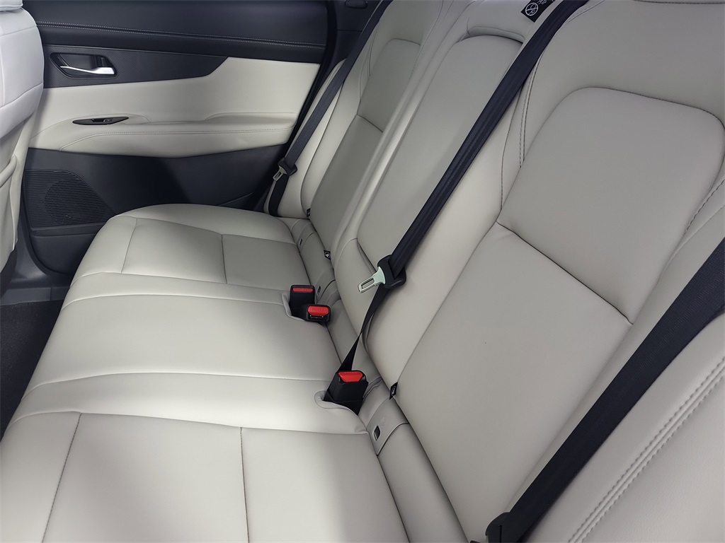 2025 Nissan Murano SL photo 11