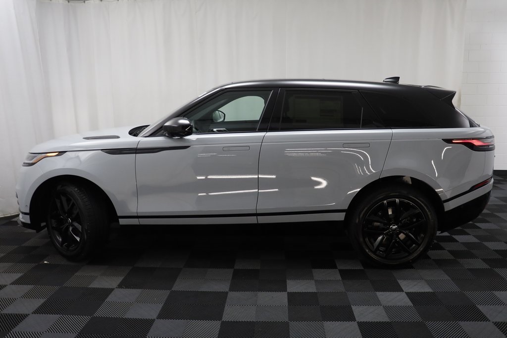 2026 Land Rover Range Rover Velar SE photo 4