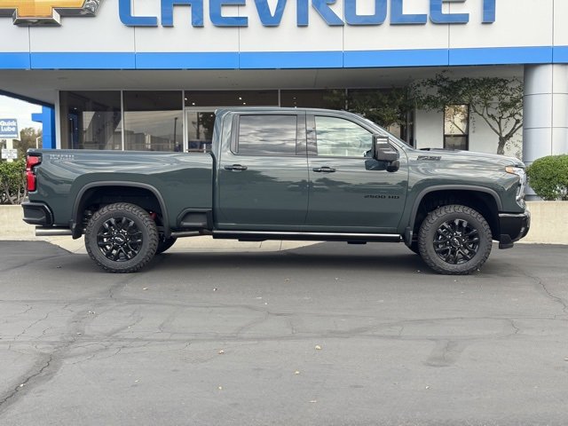 2026 Chevrolet Silverado 2500HD LTZ photo 4