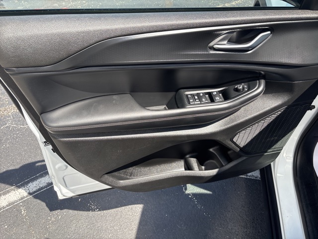 2023 Jeep Grand Cherokee Altitude photo 26