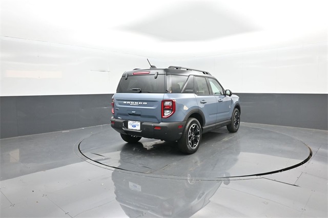 2025 Ford Bronco Sport Outer Banks photo 4