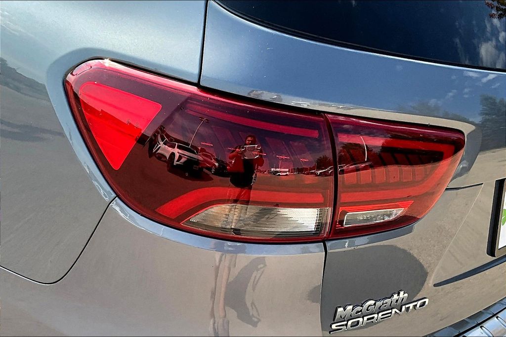 2019 Kia Sorento SX Limited photo 21