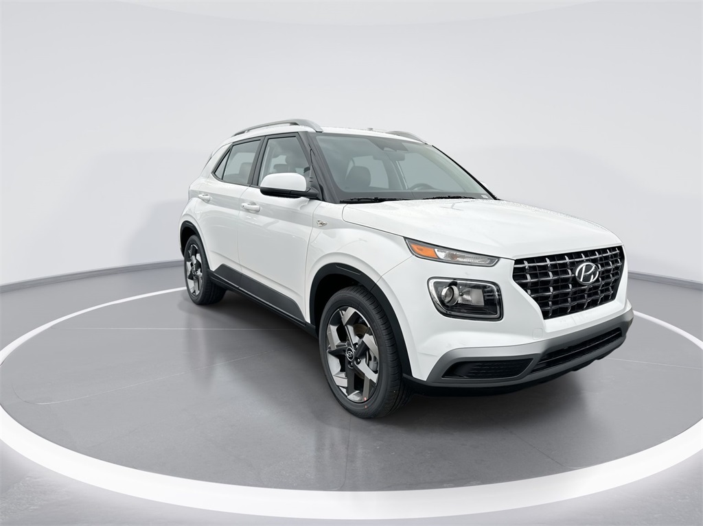 2025 Hyundai Venue SEL photo 2