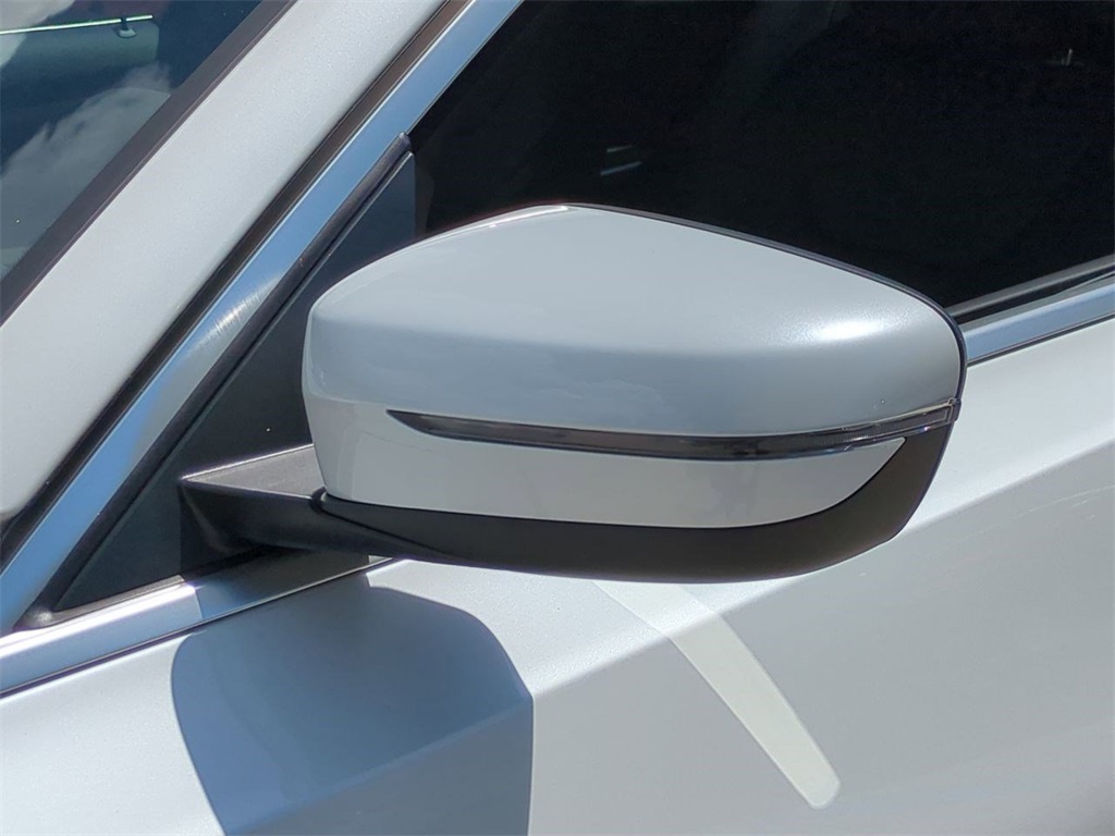 2025 Bmw 330i Sedan photo 11