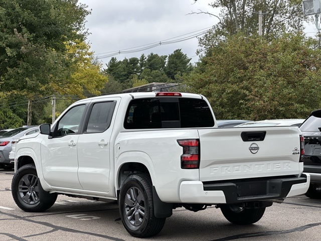 2025 Nissan Frontier Crew Cab SV photo 3