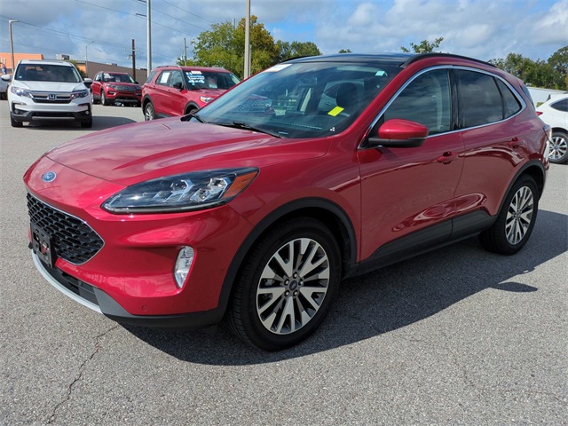 2020 Ford Escape Titanium Hybrid photo 8