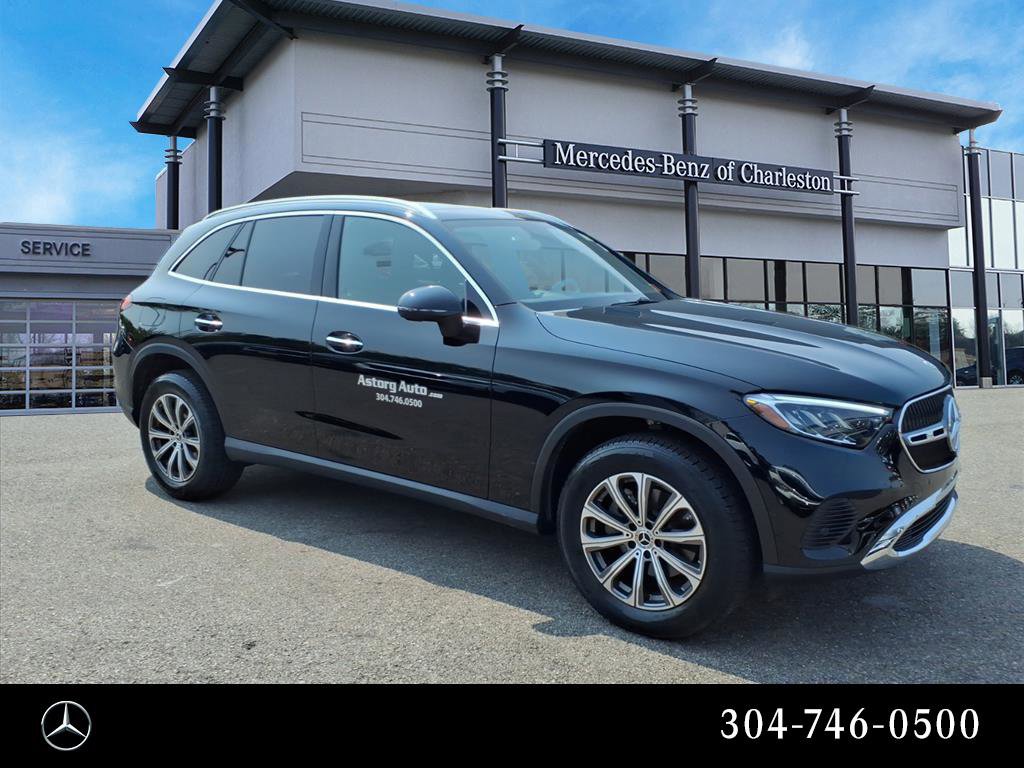 2025 Mercedes-Benz GLC Base's photo