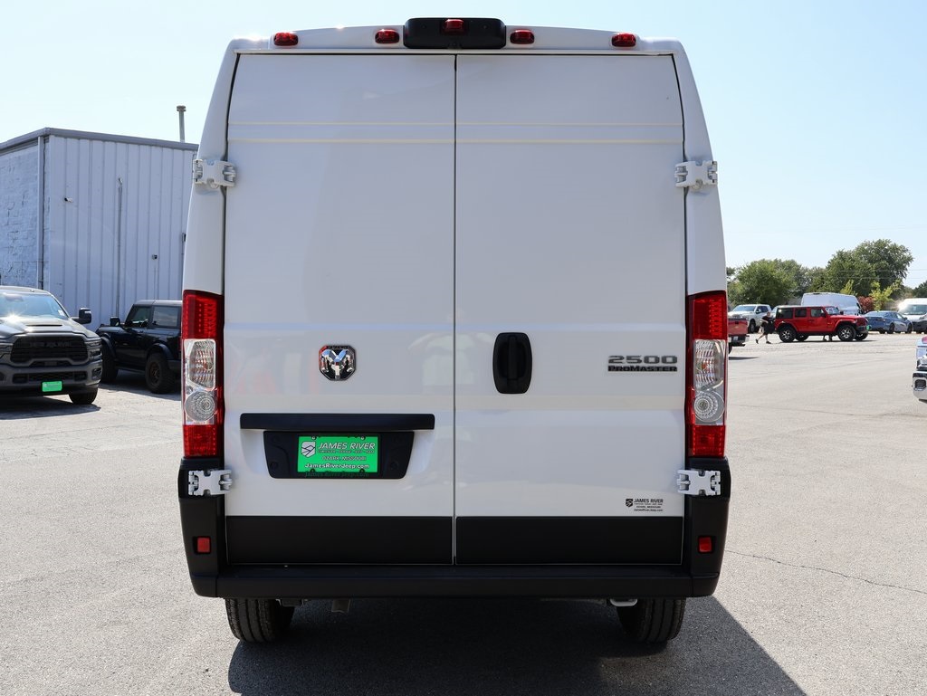 2025 Ram ProMaster 2500 photo 4