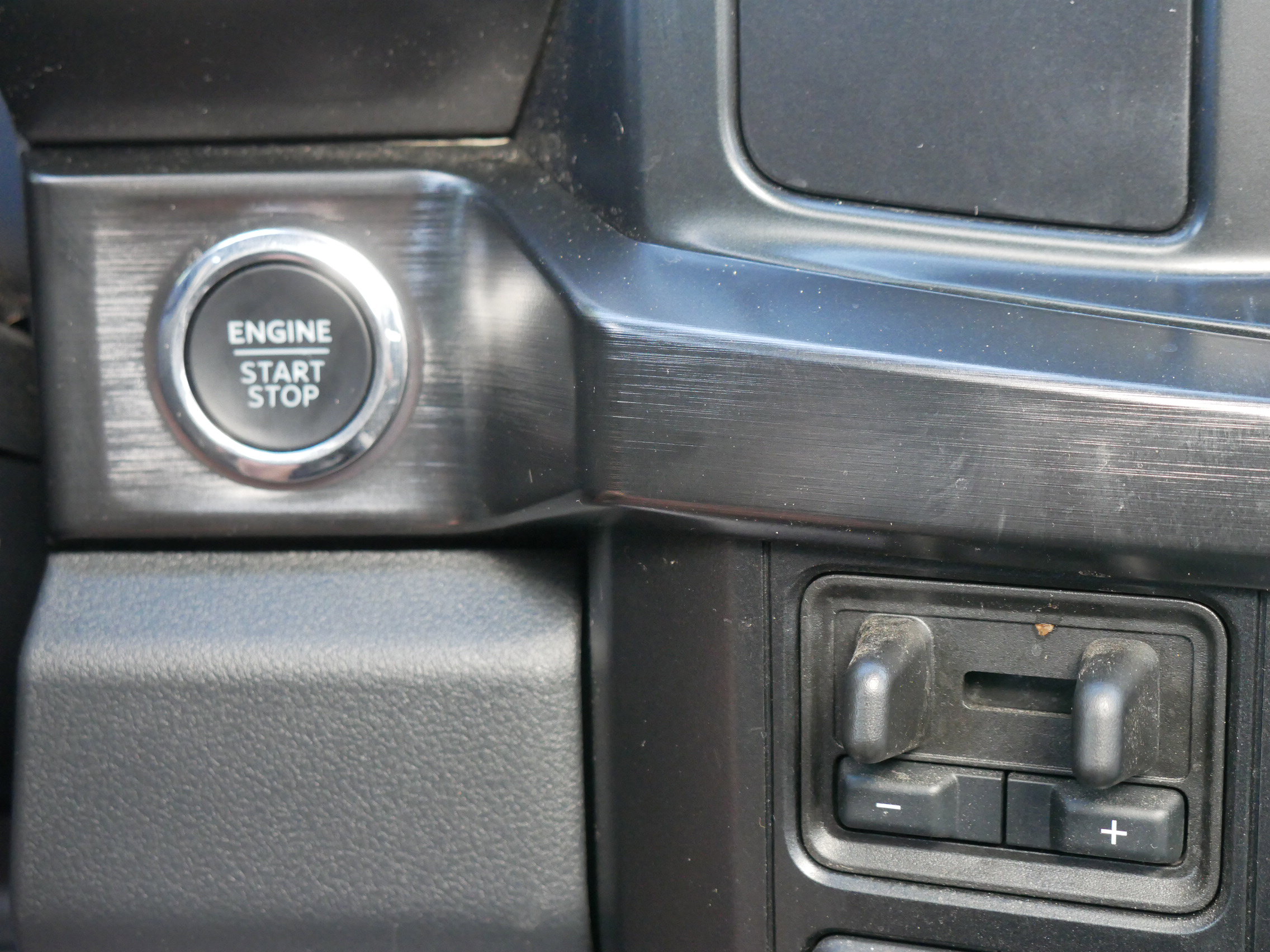 2024 Ford F-250 Lariat photo 7