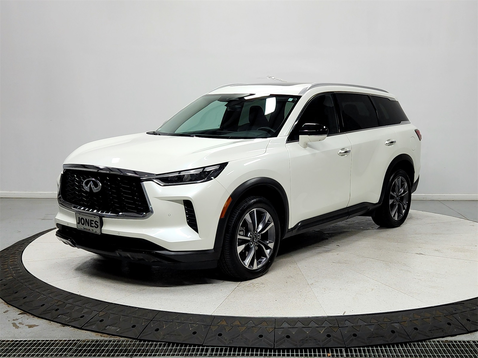 2024 Infiniti QX60 Luxe photo 3