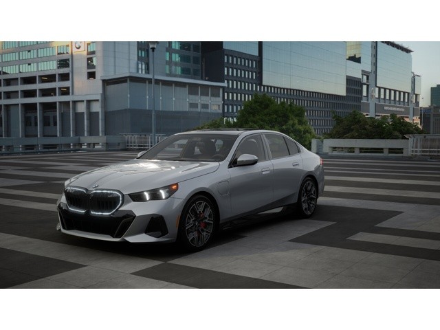 2026 BMW 5 Series 550e xDrive
