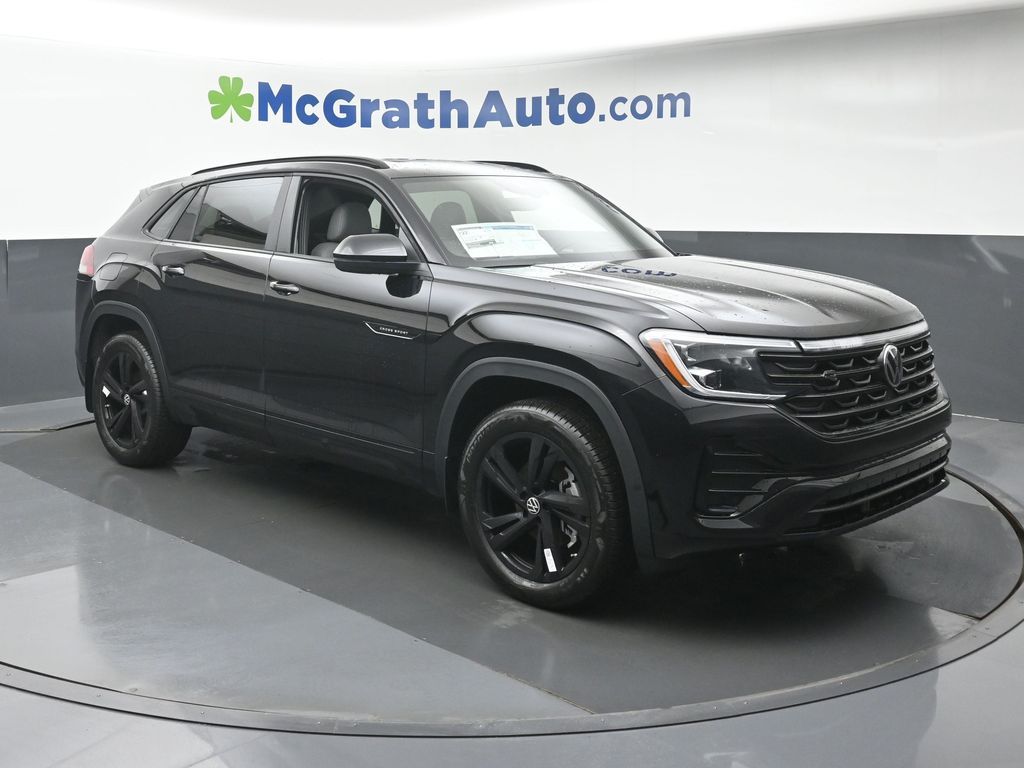 2026 Volkswagen Atlas Cross Sport SEL R-LINE's photo