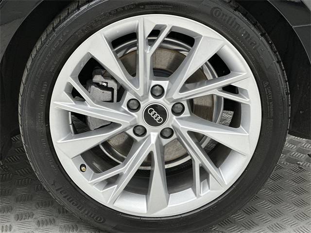 2021 Audi A5 40 Premium Quattro photo 2