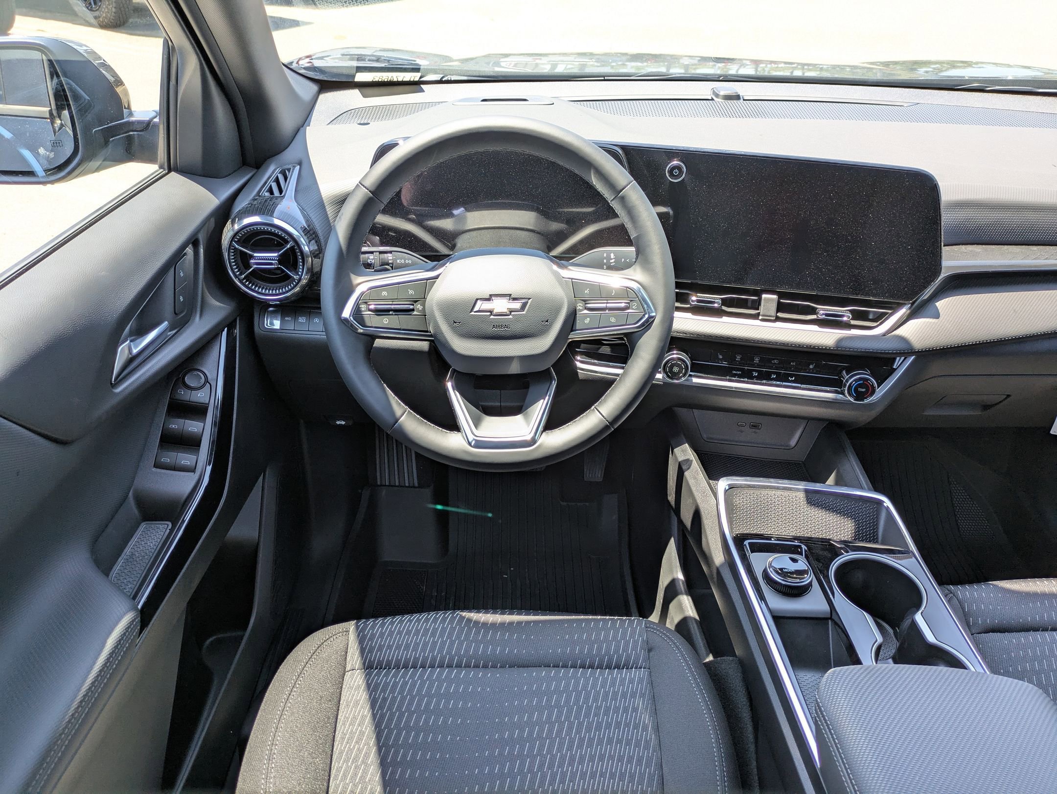 2026 Chevrolet Equinox LT photo 14