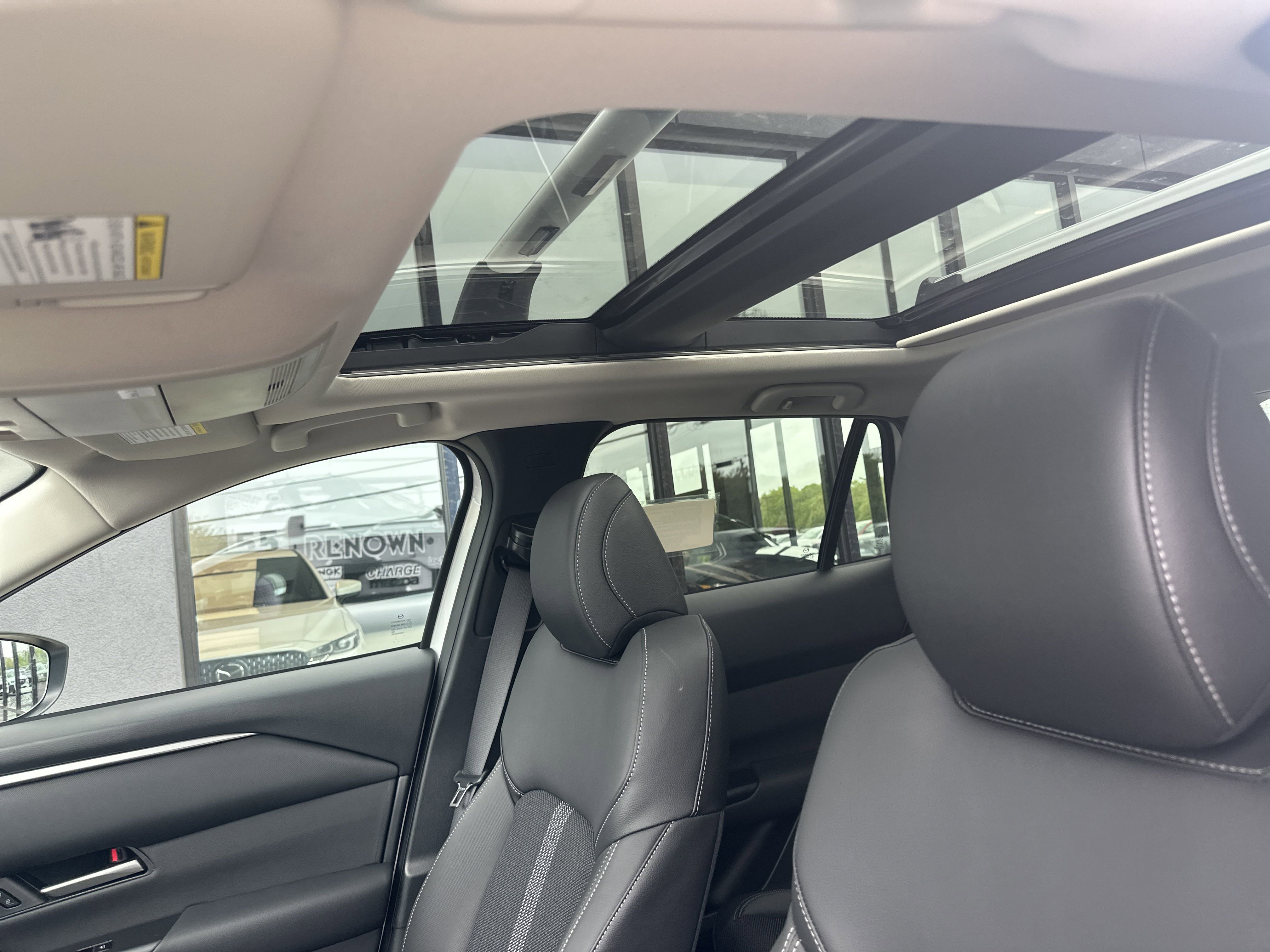 2025 Mazda CX-50 2.5 S Premium photo 2
